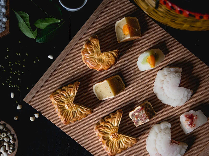 hương vị bánh trung thu truyền thống và hiện đại